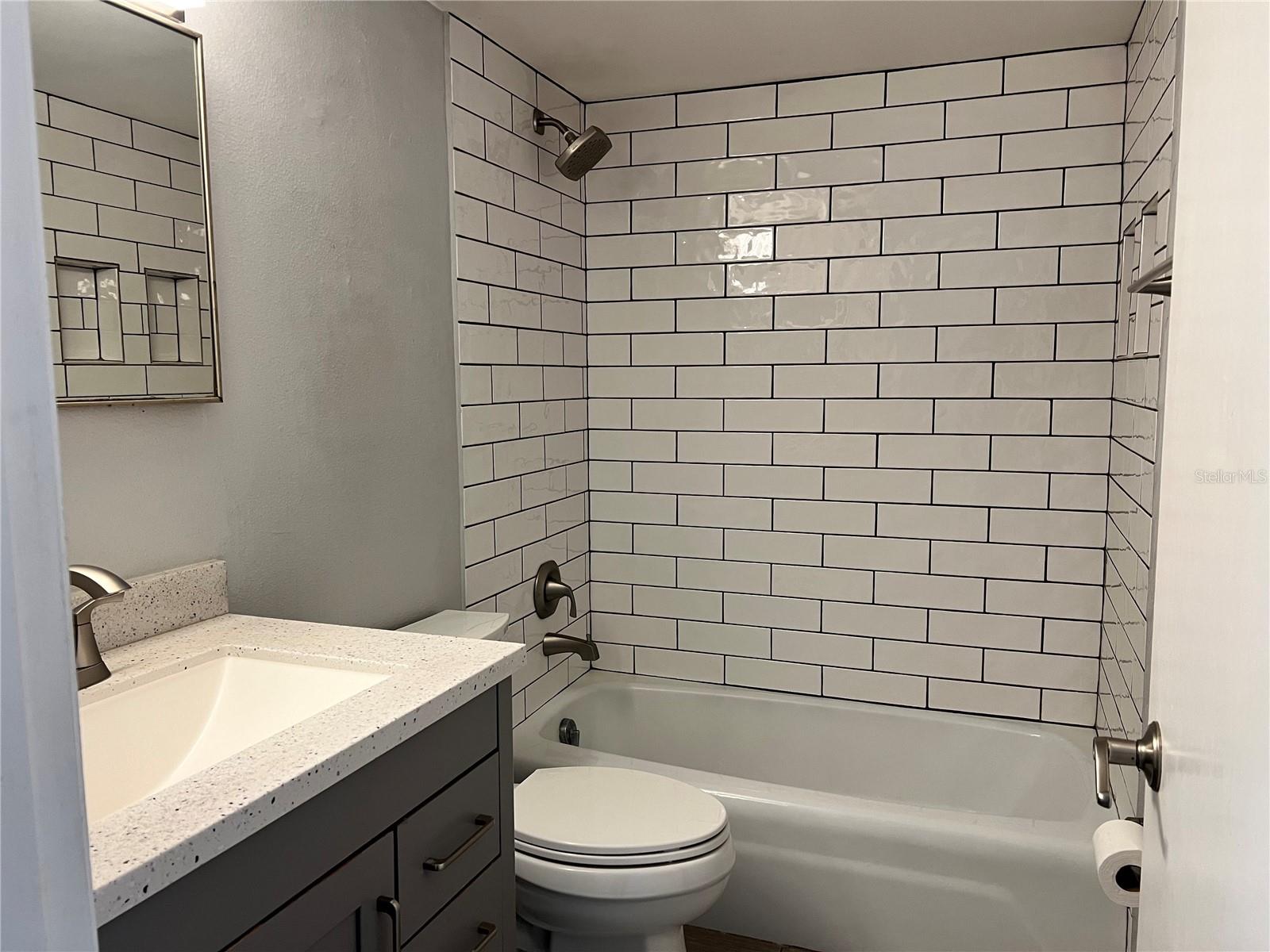 4035 S SCHOOL AVE #D9, SARASOTA, FL, 34231