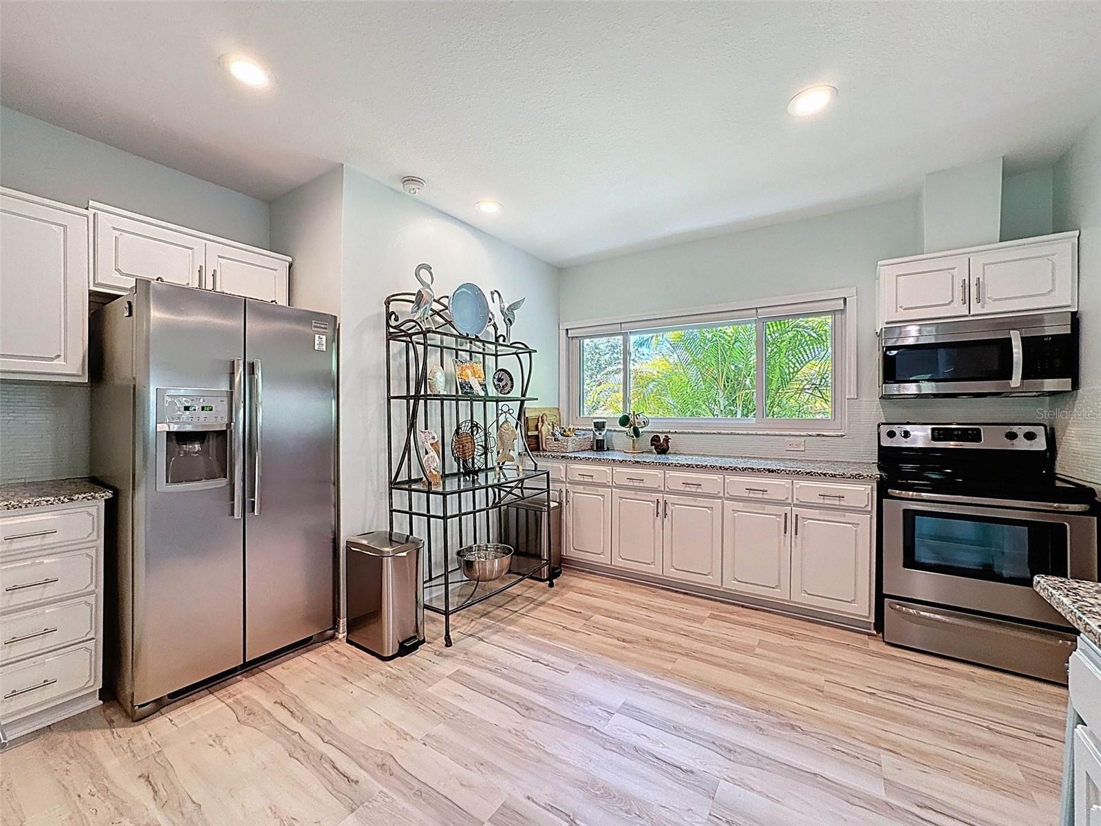 631 BAYNARD DR, TARPON SPRINGS, FL, 34689