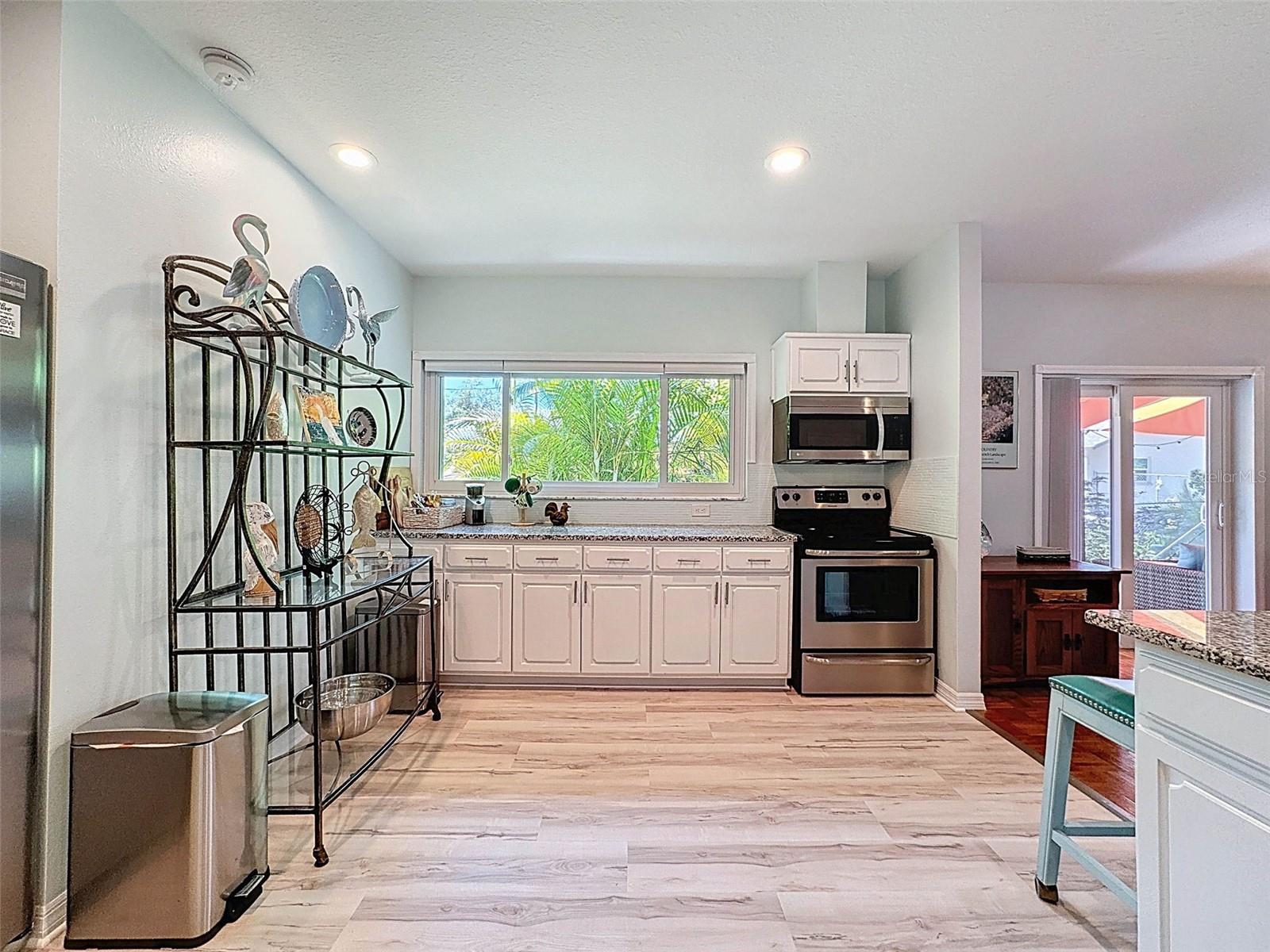 631 BAYNARD DR, TARPON SPRINGS, FL, 34689