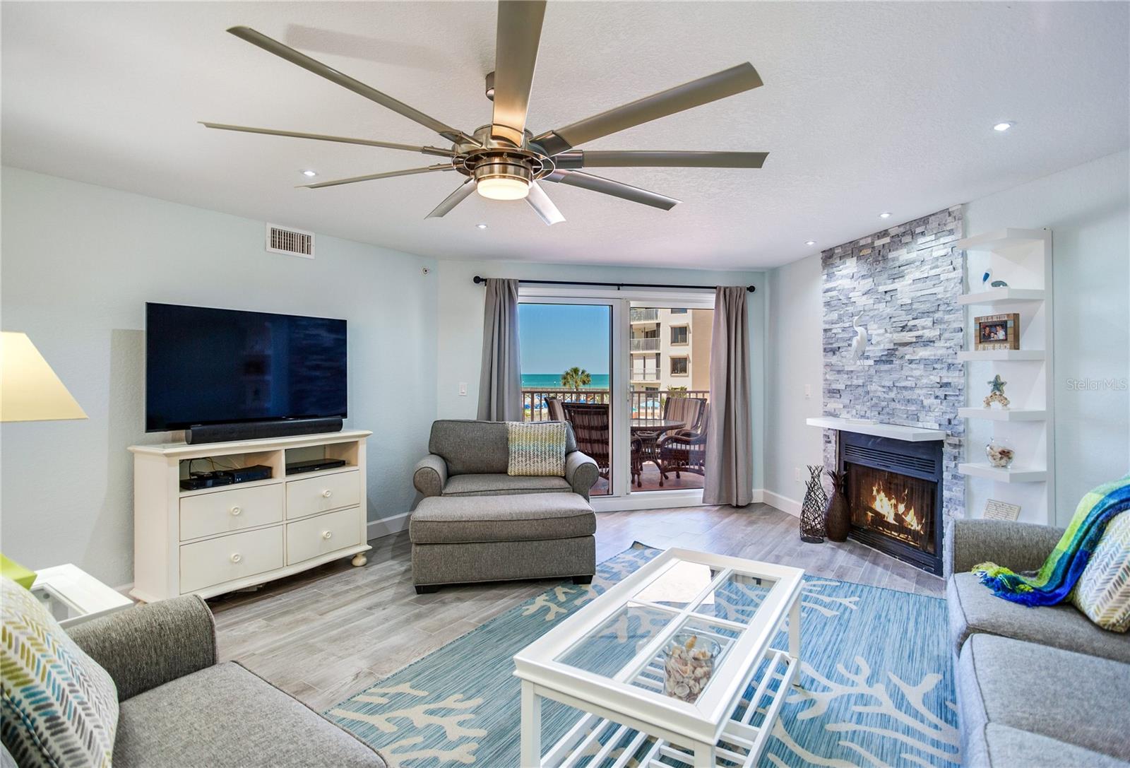 18400 GULF BLVD #1211, INDIAN SHORES, FL, 33785