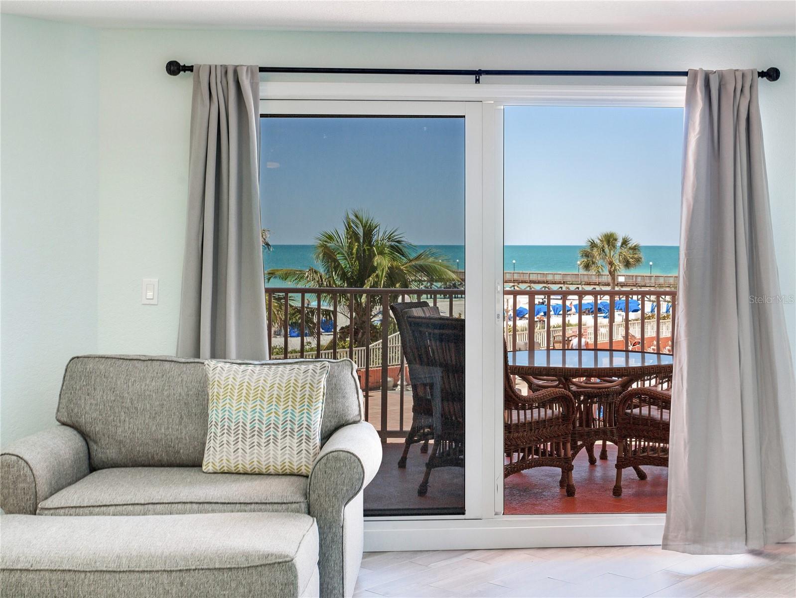 18400 GULF BLVD #1211, INDIAN SHORES, FL, 33785