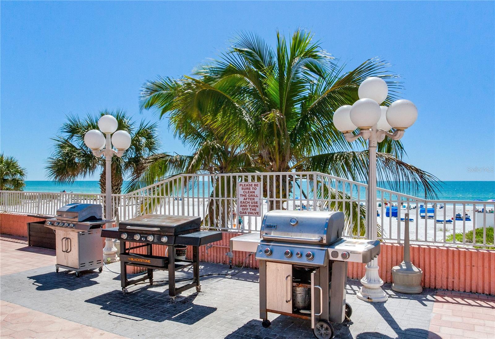 18400 GULF BLVD #1211, INDIAN SHORES, FL, 33785