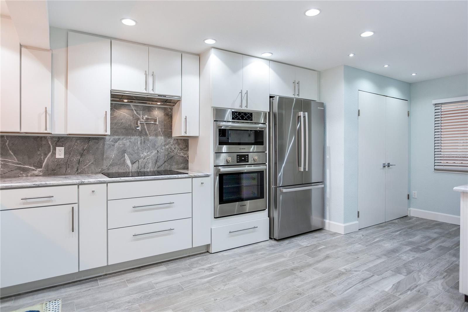 18400 GULF BLVD #1211, INDIAN SHORES, FL, 33785