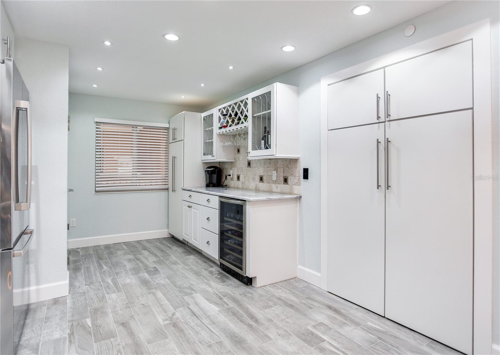 18400 GULF BLVD #1211, INDIAN SHORES, FL, 33785