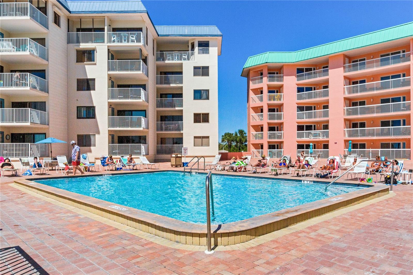 18400 GULF BLVD #1211, INDIAN SHORES, FL, 33785