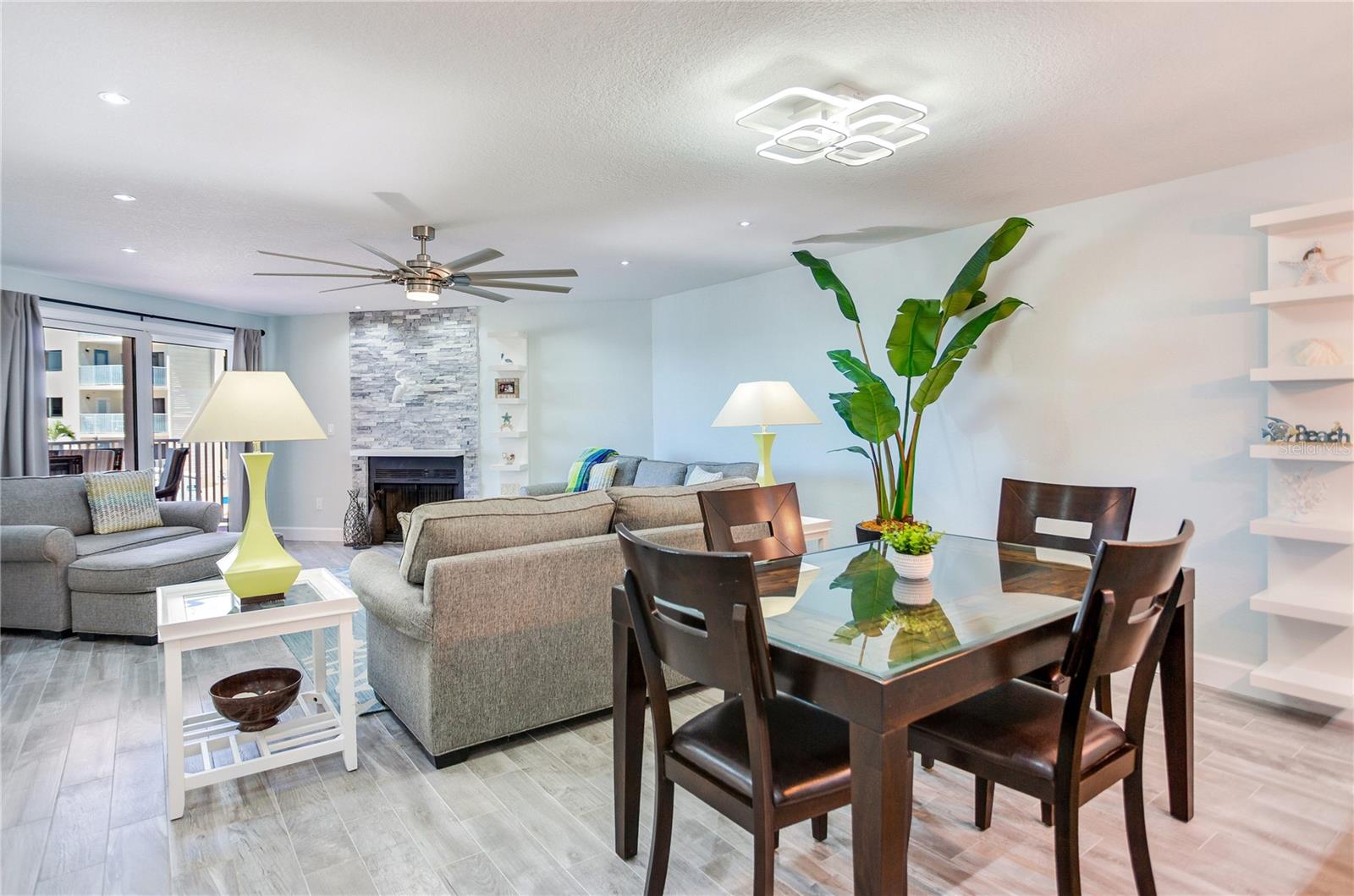 18400 GULF BLVD #1211, INDIAN SHORES, FL, 33785