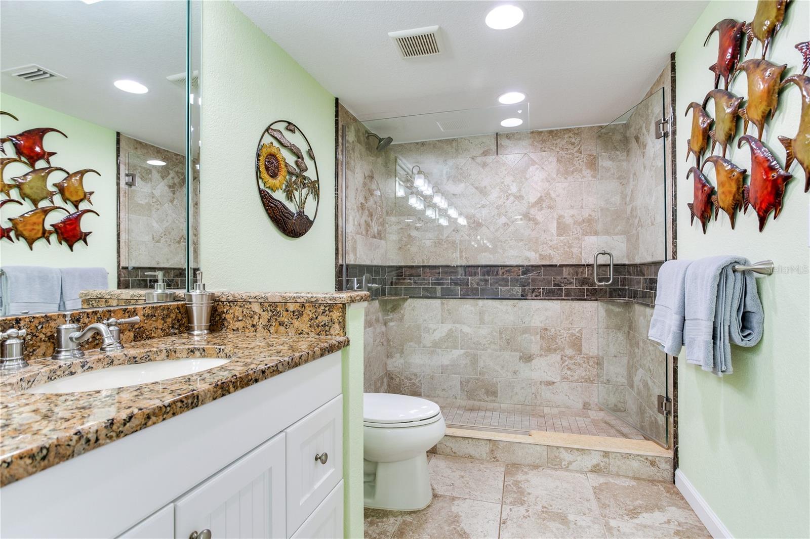 18400 GULF BLVD #1211, INDIAN SHORES, FL, 33785