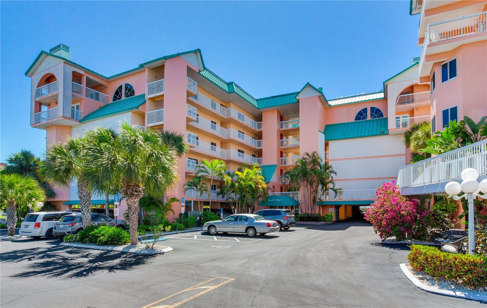 18400 GULF BLVD #1211, INDIAN SHORES, FL, 33785