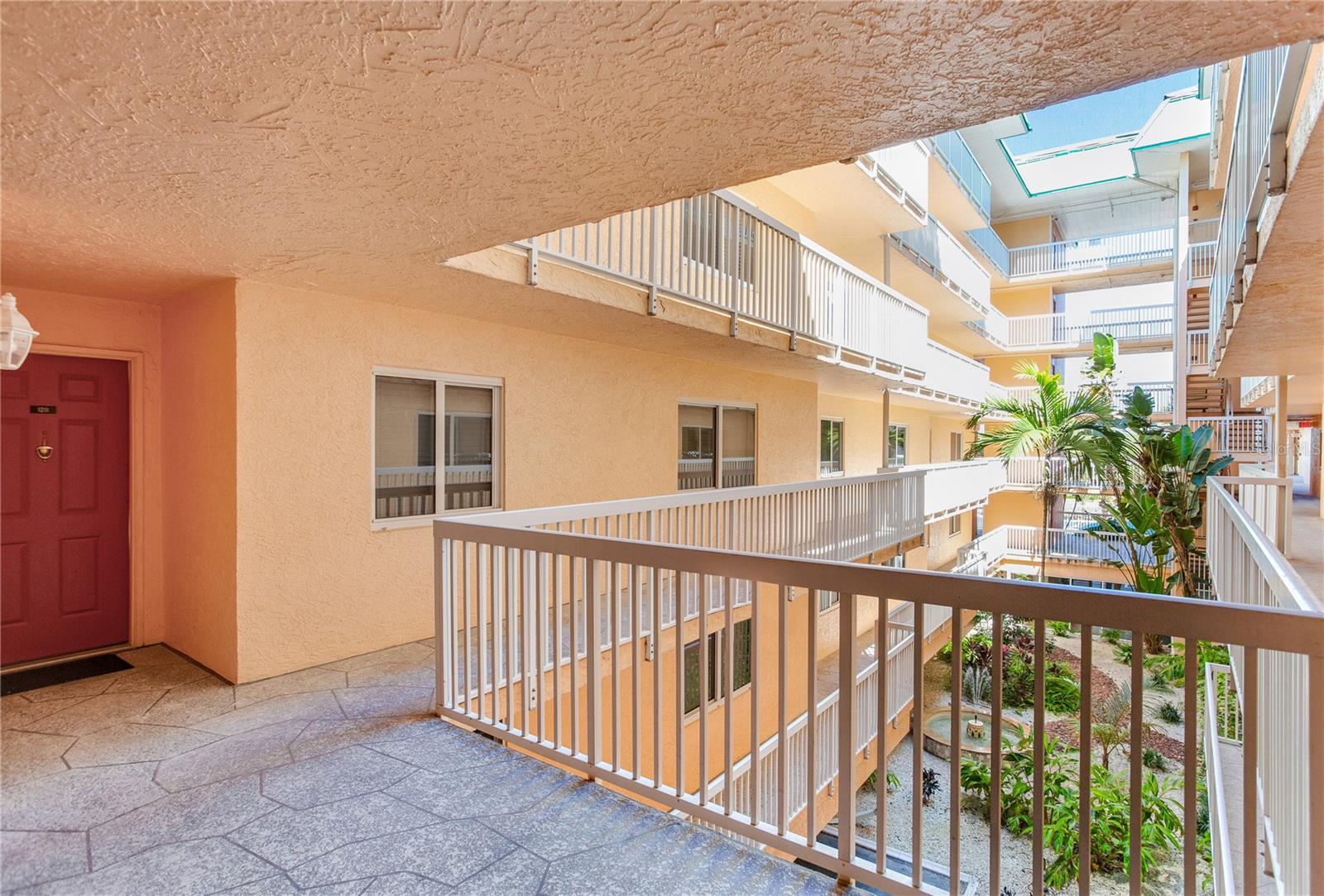 18400 GULF BLVD #1211, INDIAN SHORES, FL, 33785