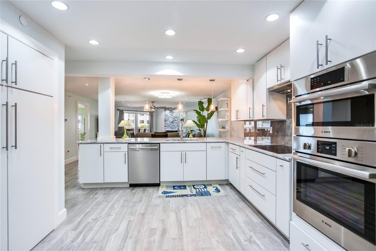 18400 GULF BLVD #1211, INDIAN SHORES, FL, 33785