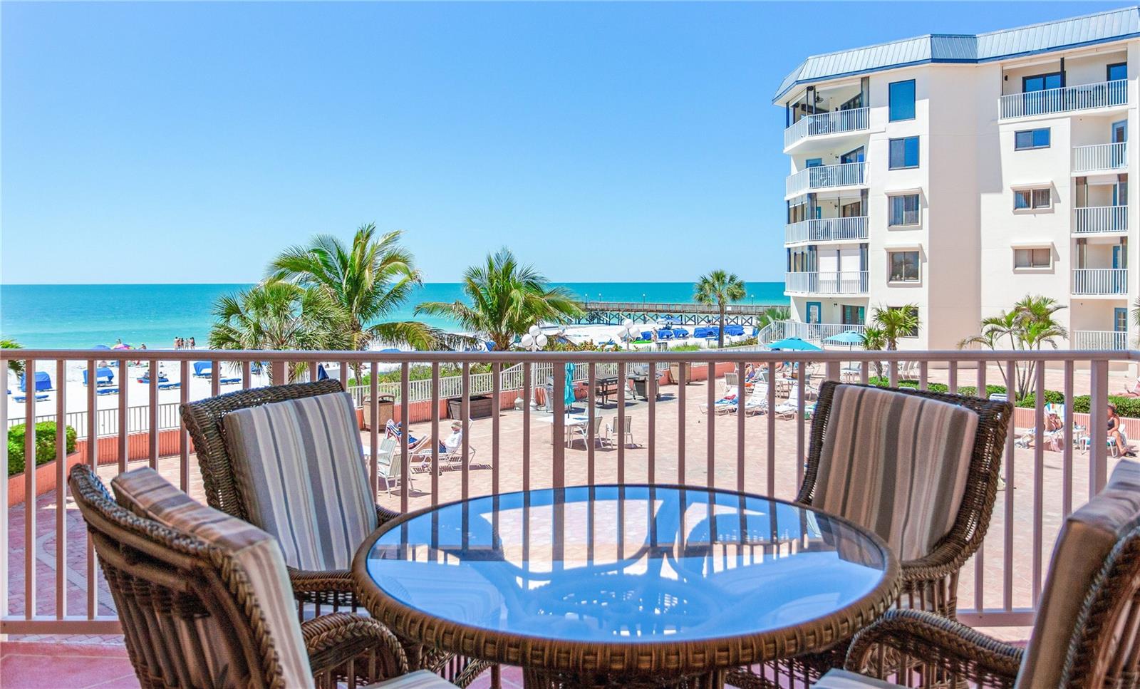 18400 GULF BLVD #1211, INDIAN SHORES, FL, 33785