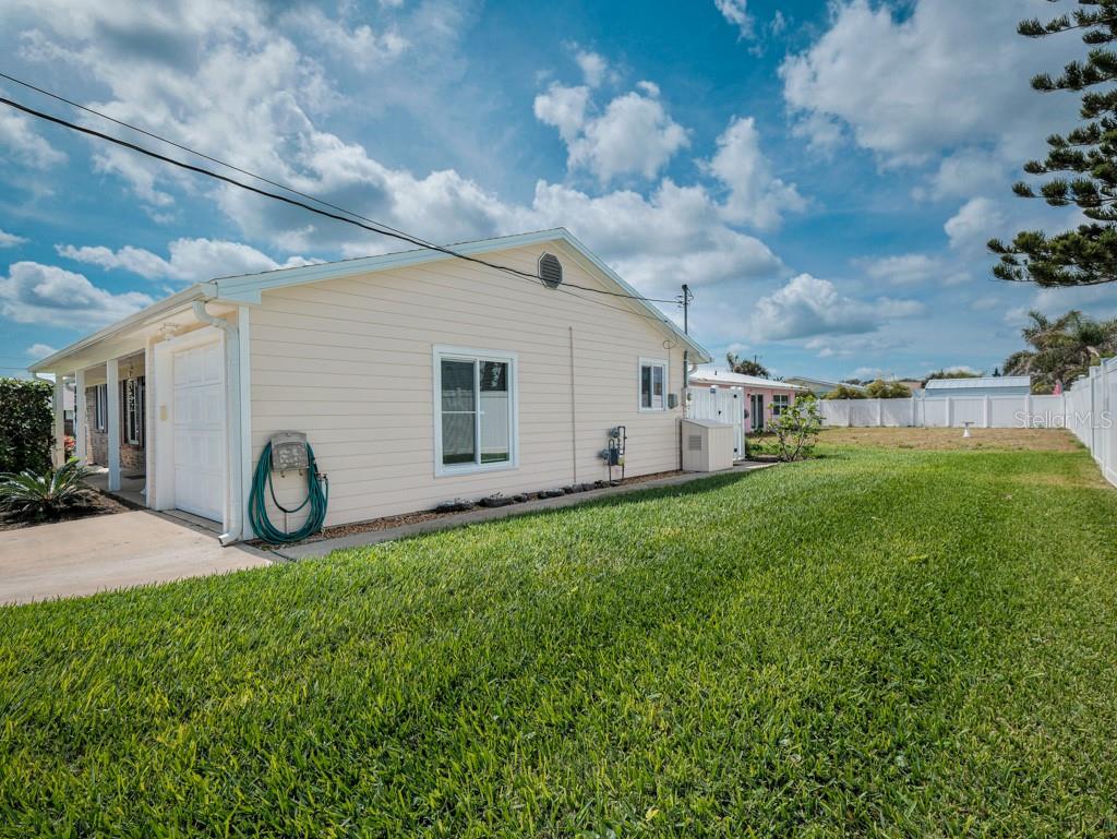 3704 SCHOOLWAY AVE, NEW SMYRNA BEACH, FL, 32169