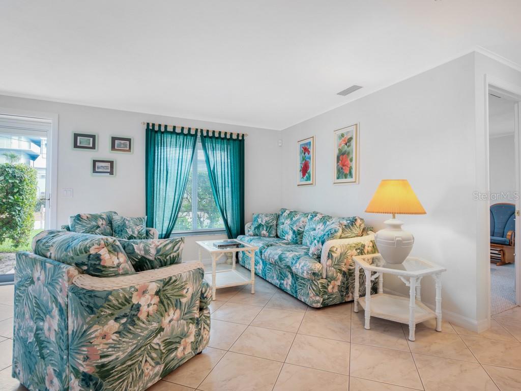 3704 SCHOOLWAY AVE, NEW SMYRNA BEACH, FL, 32169