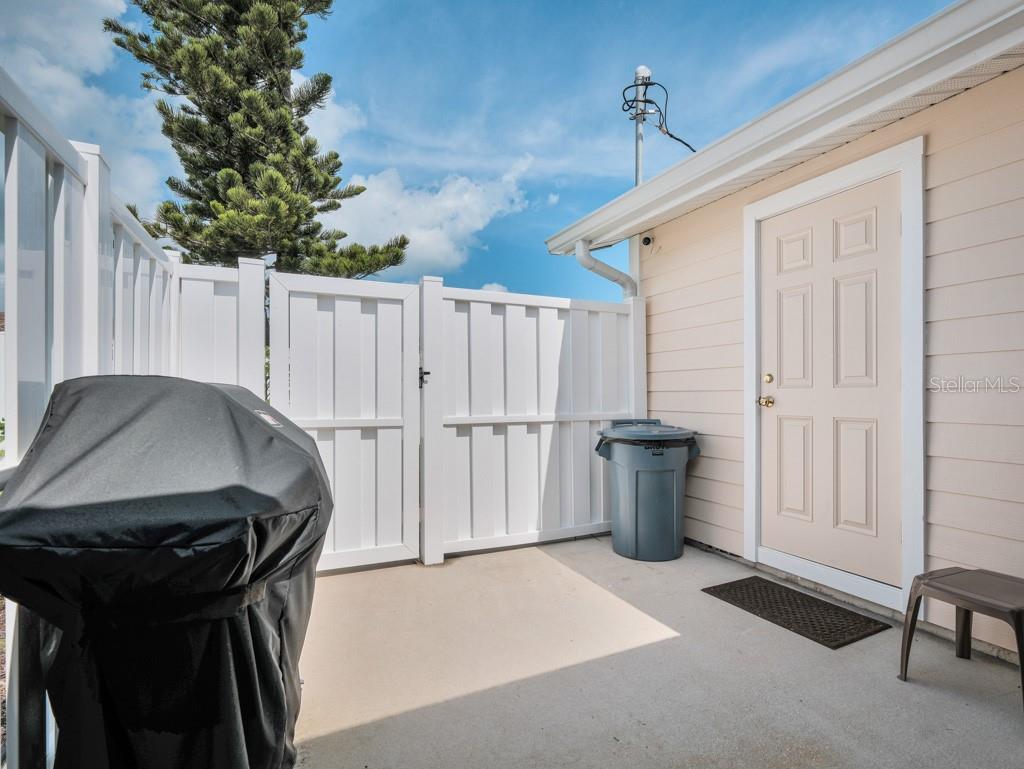 3704 SCHOOLWAY AVE, NEW SMYRNA BEACH, FL, 32169