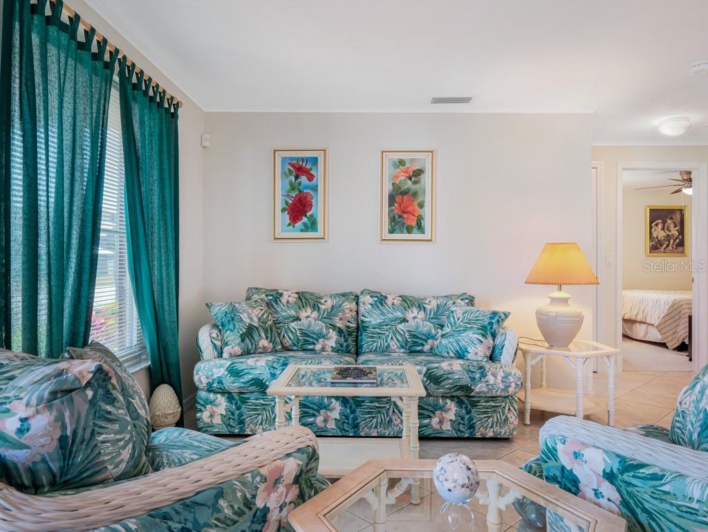 3704 SCHOOLWAY AVE, NEW SMYRNA BEACH, FL, 32169