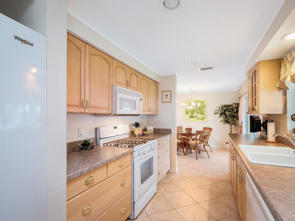 3704 SCHOOLWAY AVE, NEW SMYRNA BEACH, FL, 32169