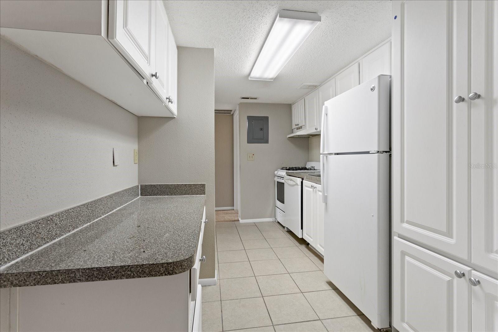 115 OYSTER BAY CIR #320, ALTAMONTE SPRINGS, FL, 32701