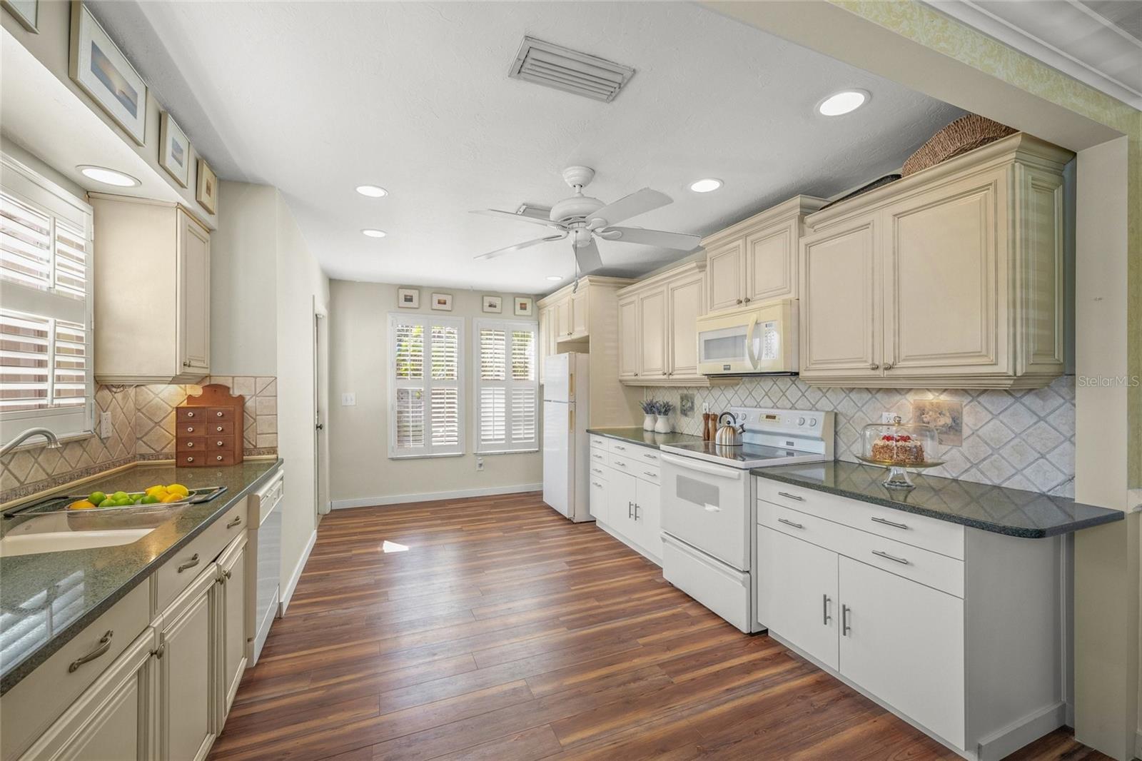 107 NIPPINO TRL W, NOKOMIS, FL, 34275