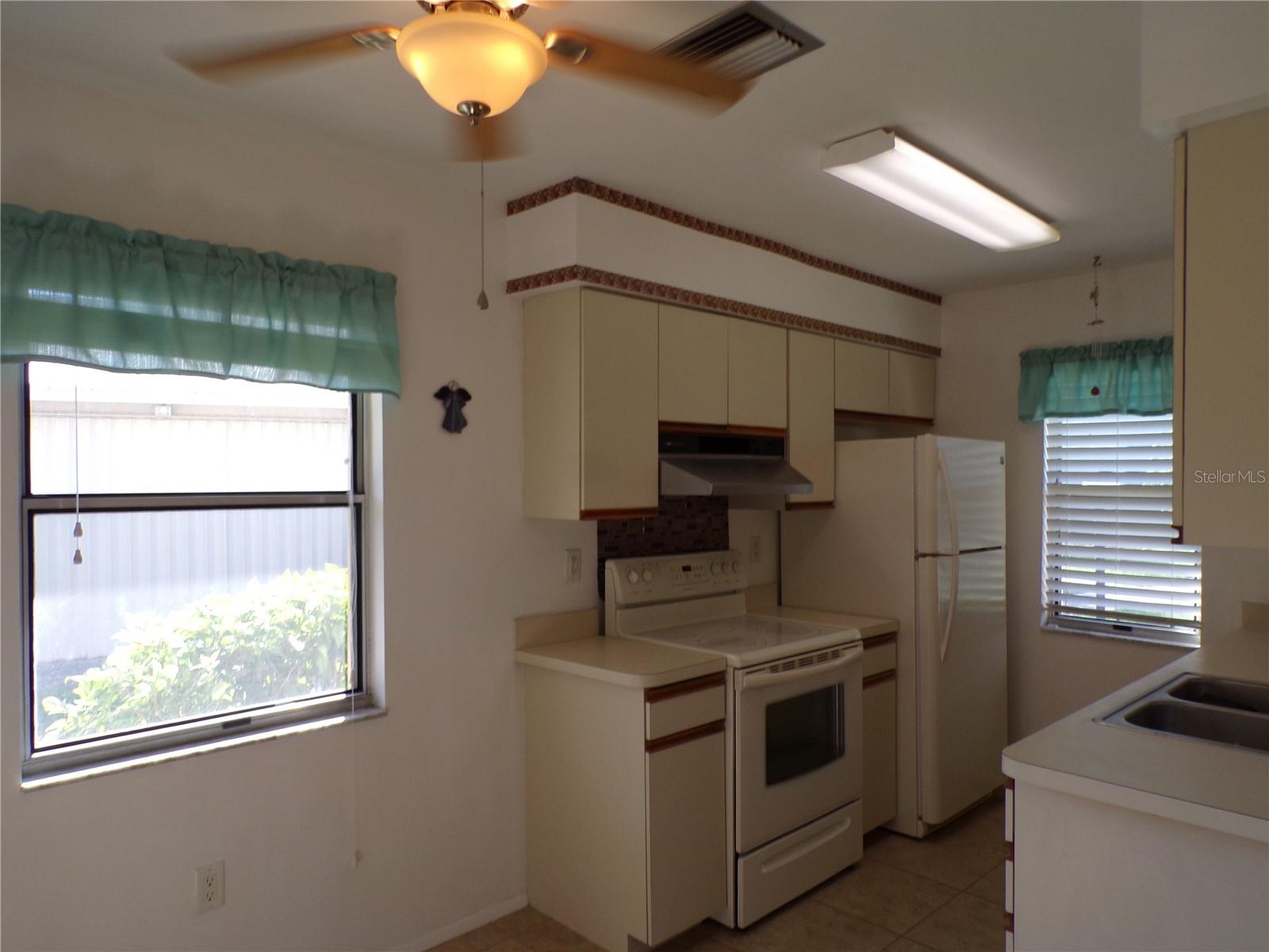 25068 HARBORVIEW RD #4B, PUNTA GORDA, FL, 33980