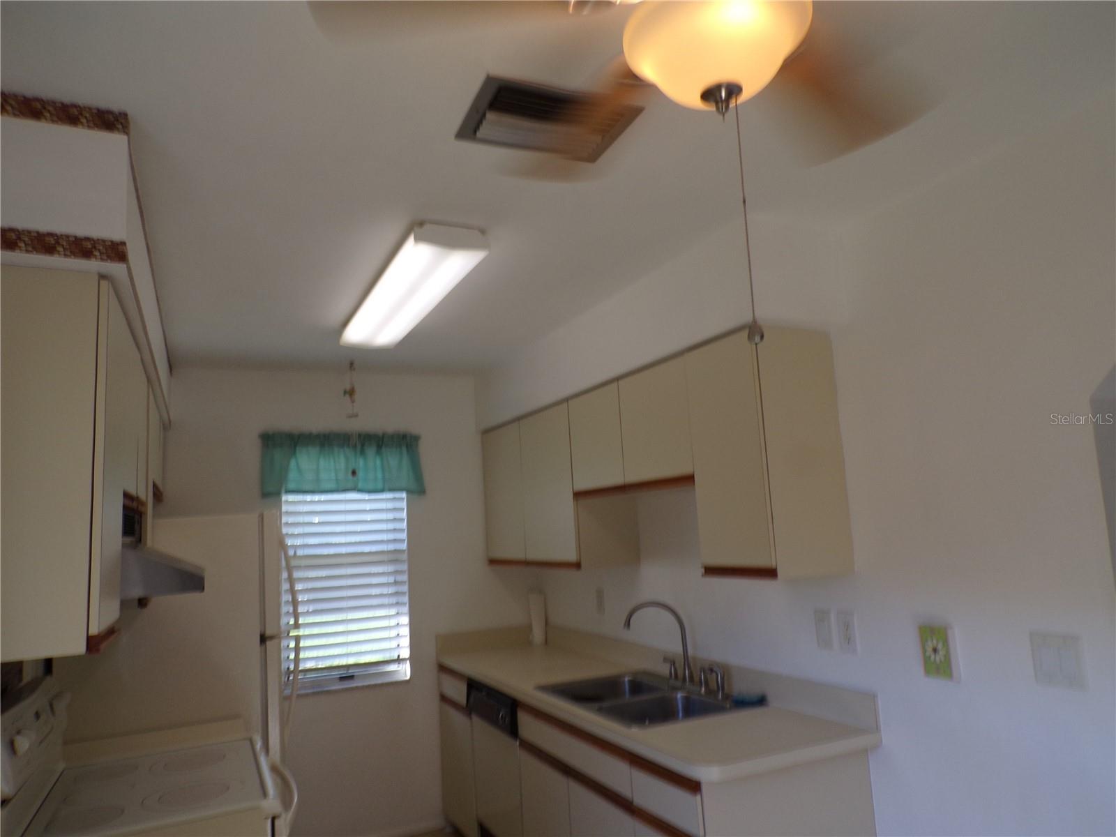 25068 HARBORVIEW RD #4B, PUNTA GORDA, FL, 33980