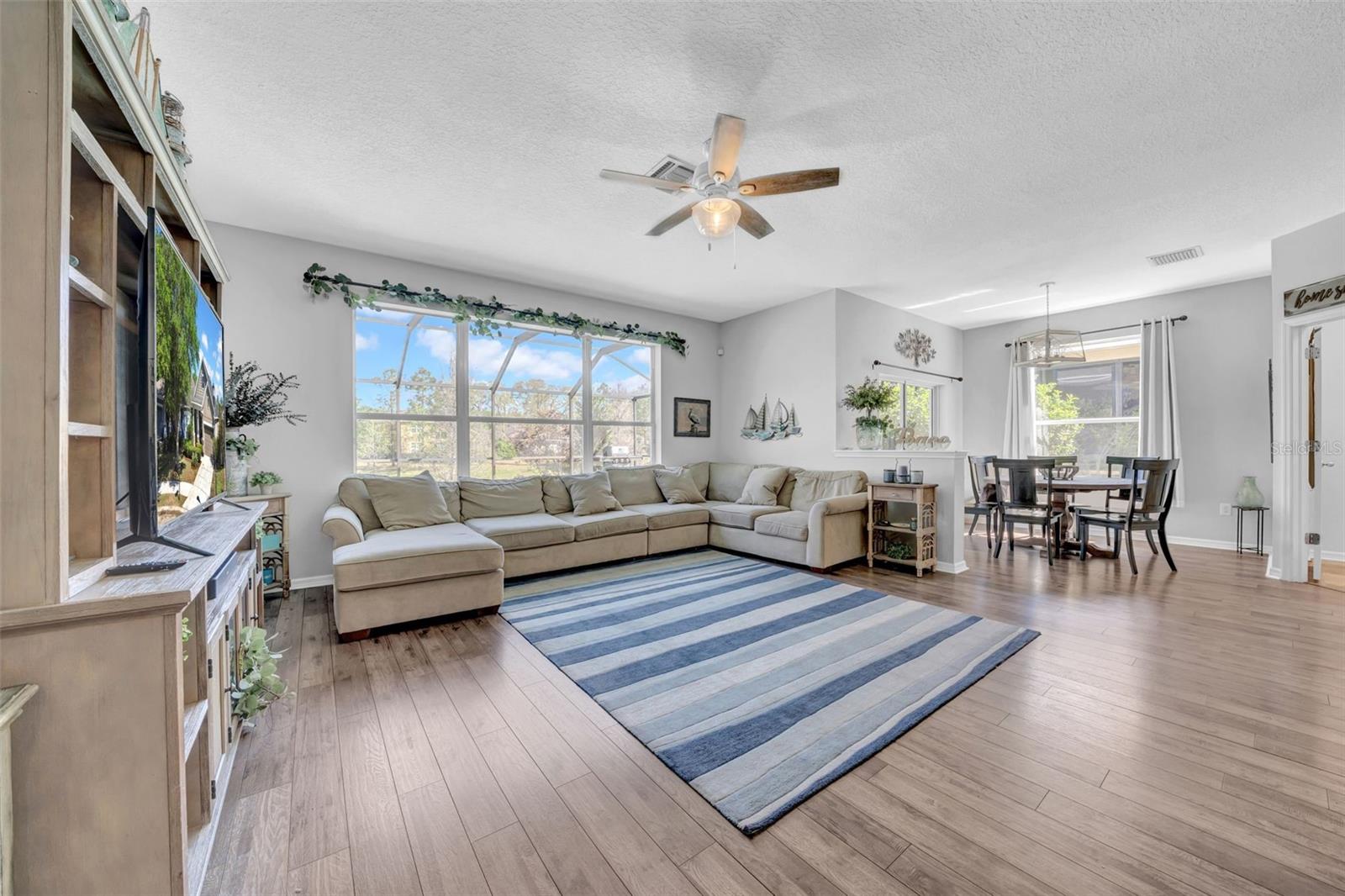 15861 STARLING WATER DR, LITHIA, FL, 33547