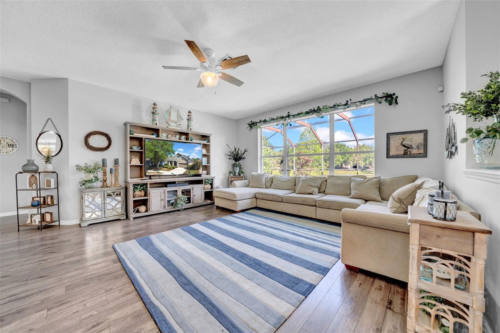 15861 STARLING WATER DR, LITHIA, FL, 33547