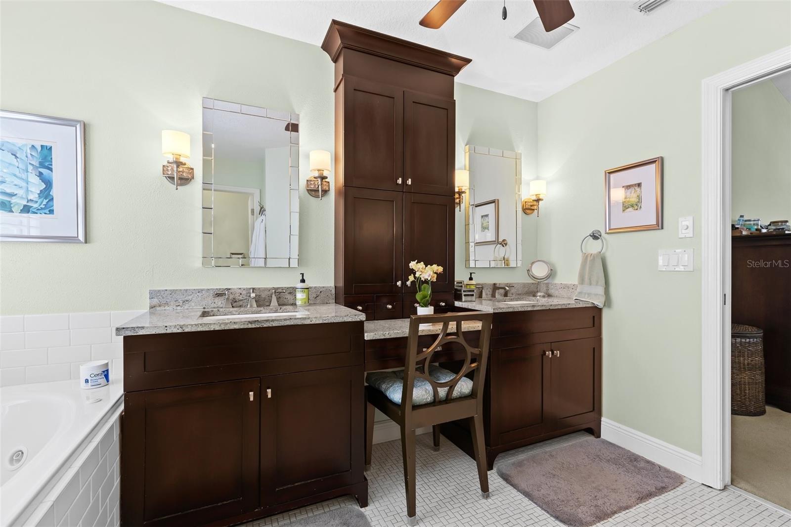 5401 S RUSSELL ST, TAMPA, FL, 33611