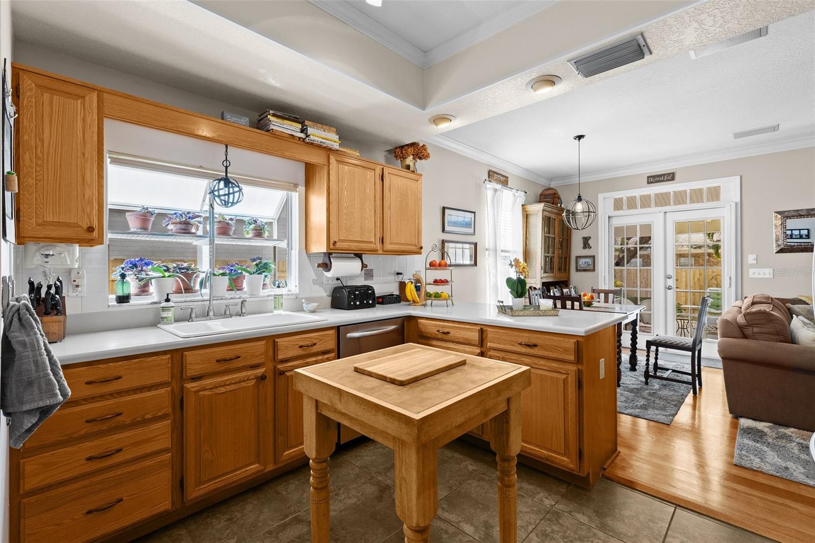 5401 S RUSSELL ST, TAMPA, FL, 33611