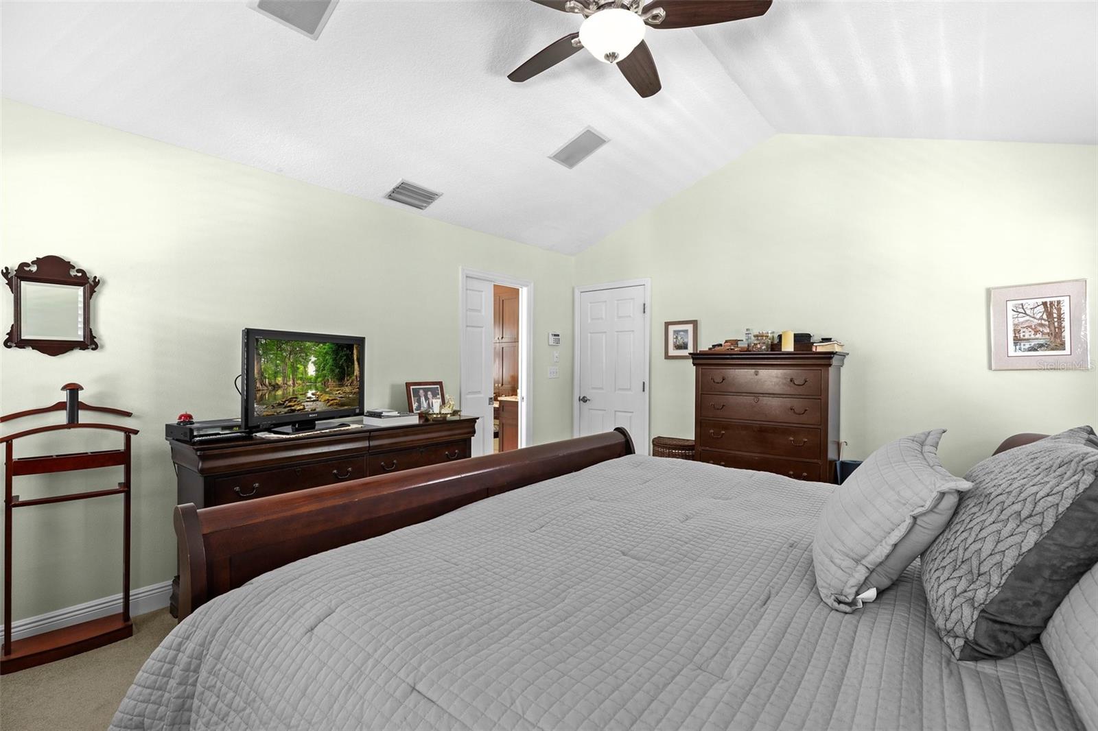 5401 S RUSSELL ST, TAMPA, FL, 33611