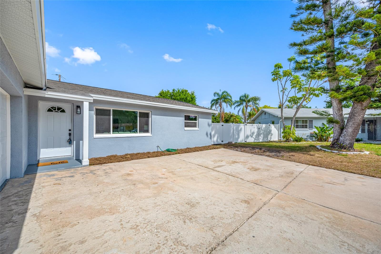 8409 LANTANA DR, SEMINOLE, FL, 33777