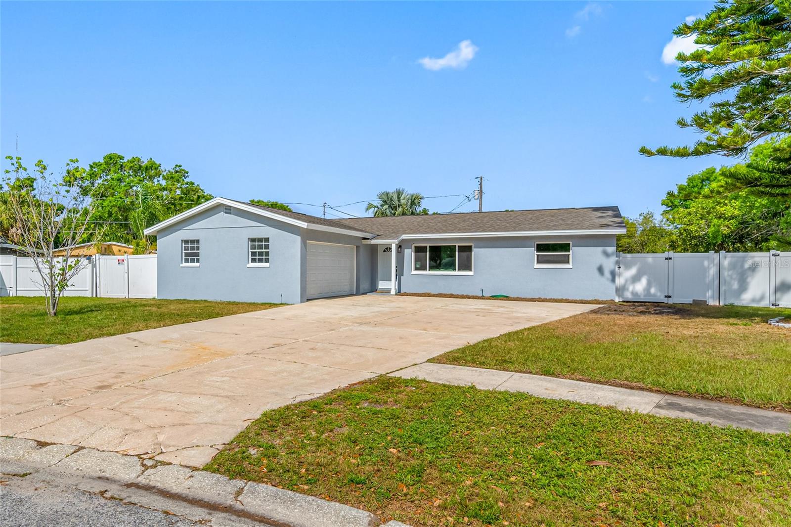 8409 LANTANA DR, SEMINOLE, FL, 33777