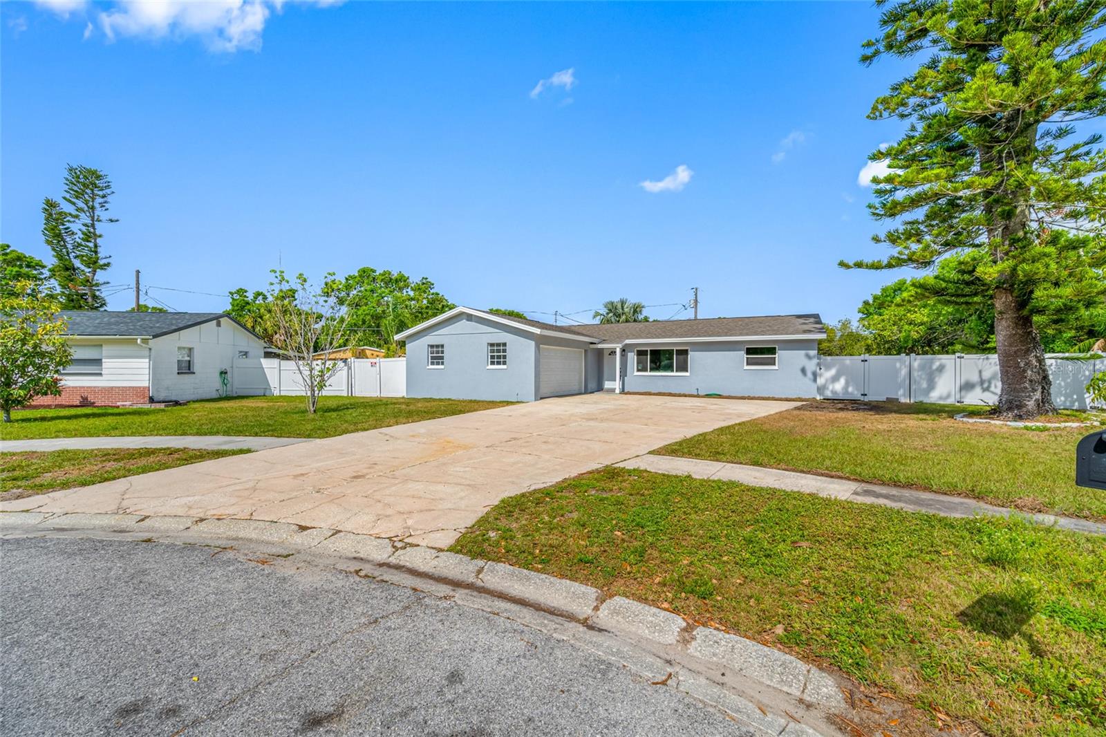 8409 LANTANA DR, SEMINOLE, FL, 33777