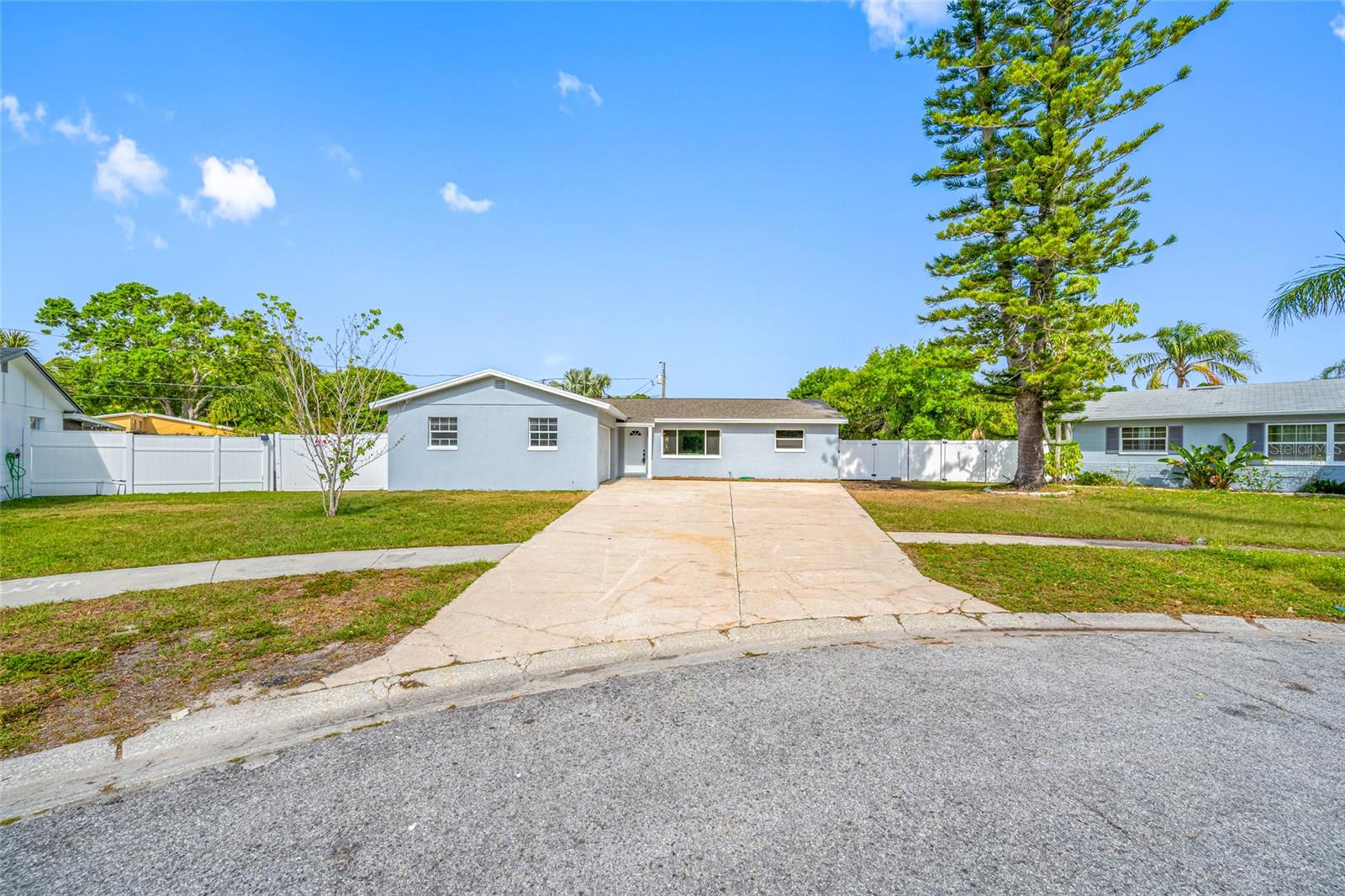 8409 LANTANA DR, SEMINOLE, FL, 33777