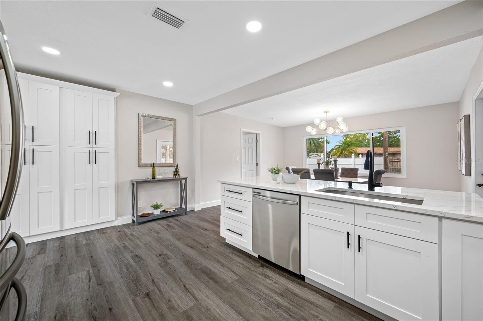 8409 LANTANA DR, SEMINOLE, FL, 33777