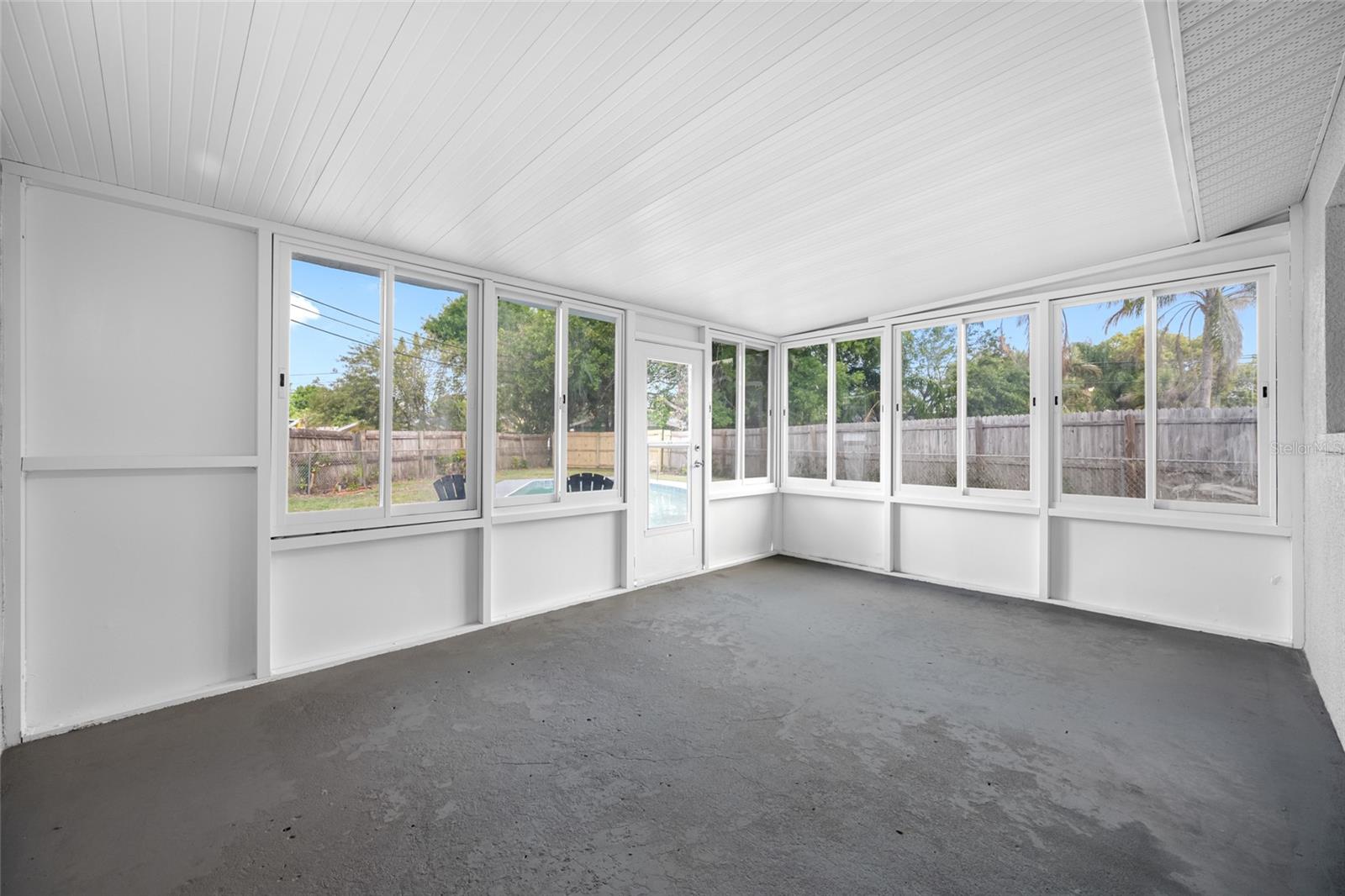 8409 LANTANA DR, SEMINOLE, FL, 33777