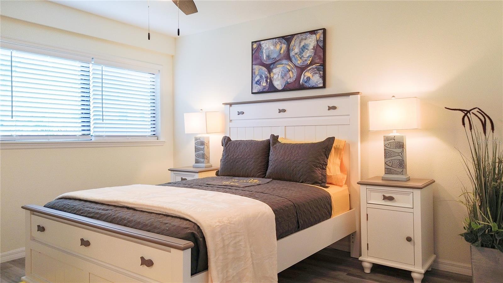 9921 GULF BLVD, TREASURE ISLAND, FL, 33706