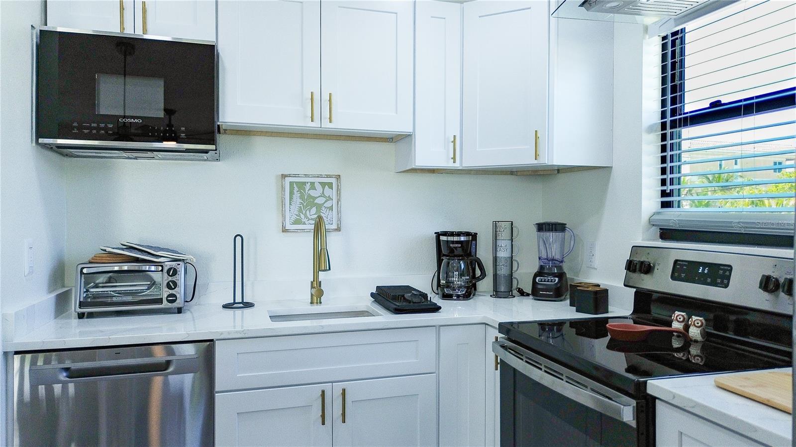 9921 GULF BLVD, TREASURE ISLAND, FL, 33706