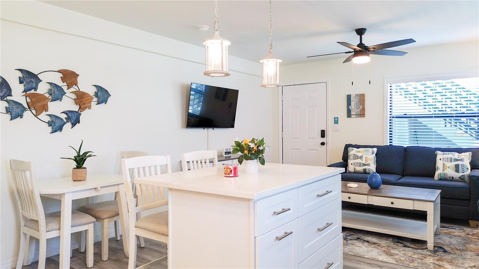 9921 GULF BLVD, TREASURE ISLAND, FL, 33706