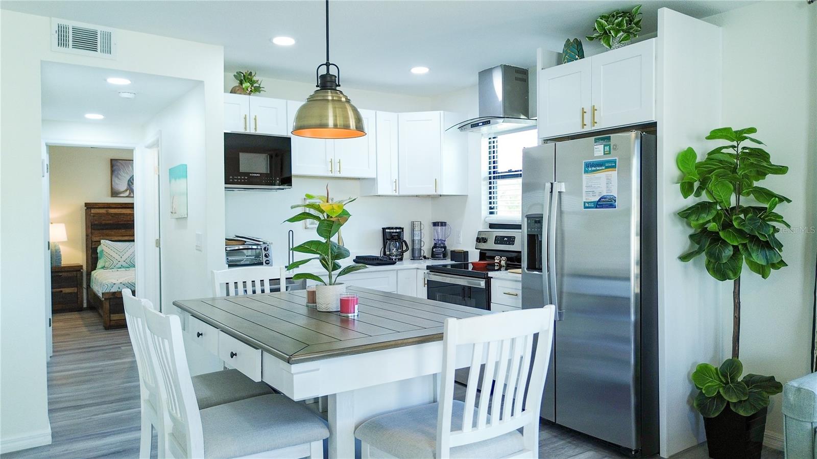 9921 GULF BLVD, TREASURE ISLAND, FL, 33706