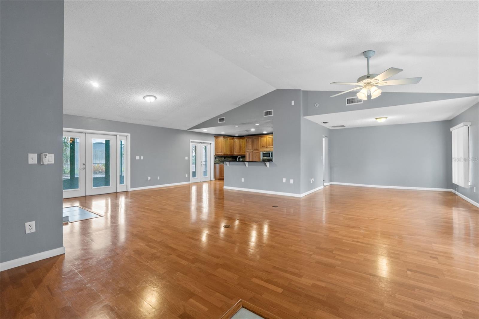 114 VALENCIA LOOP, ALTAMONTE SPRINGS, FL, 32714