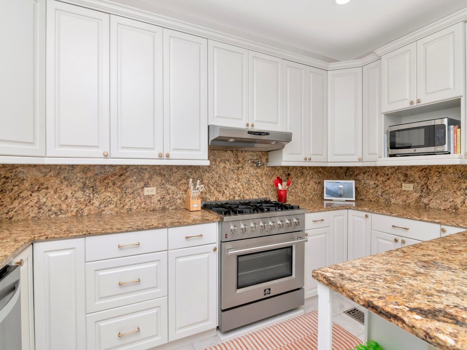 2903 W ESTRELLA ST, TAMPA, FL, 33629