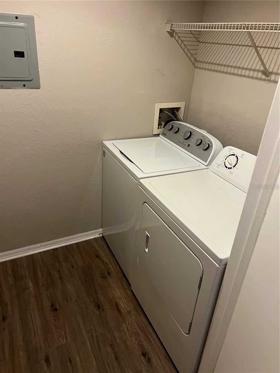 8517 SEA HARBOUR LN #207, TEMPLE TERRACE, FL, 33637