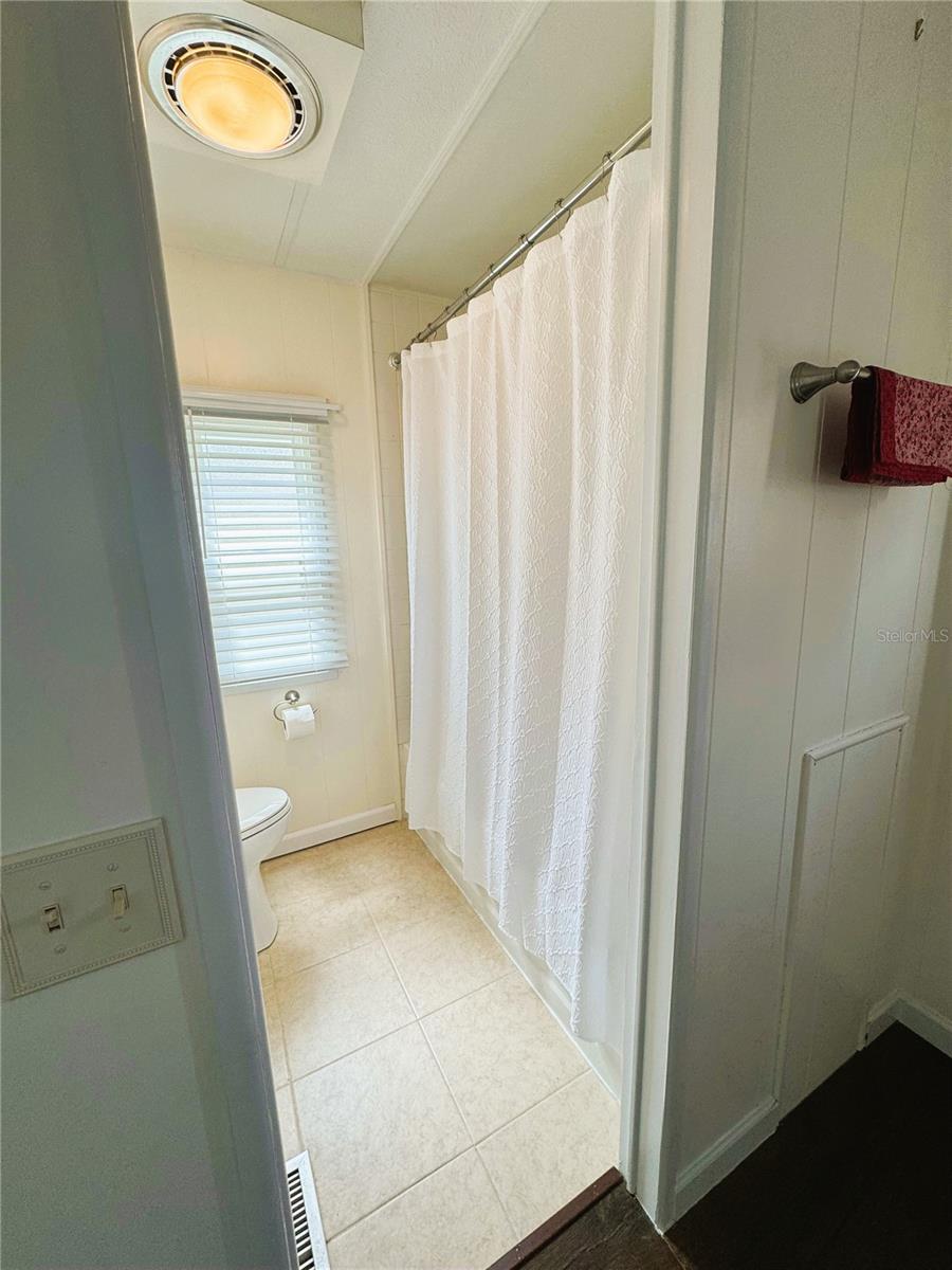 139 ROYAL PALM DR, LEESBURG, FL, 34748