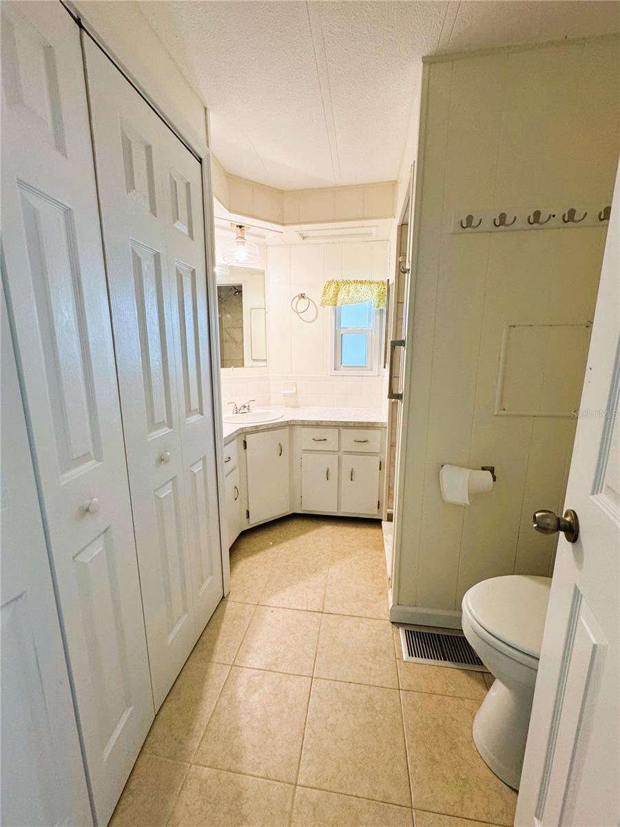 139 ROYAL PALM DR, LEESBURG, FL, 34748