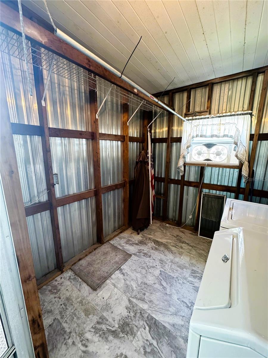 139 ROYAL PALM DR, LEESBURG, FL, 34748