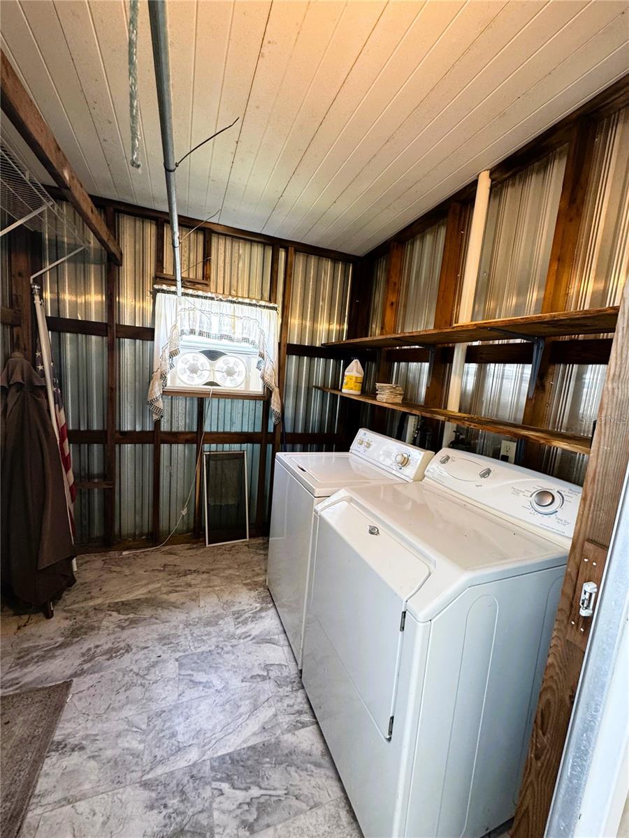 139 ROYAL PALM DR, LEESBURG, FL, 34748