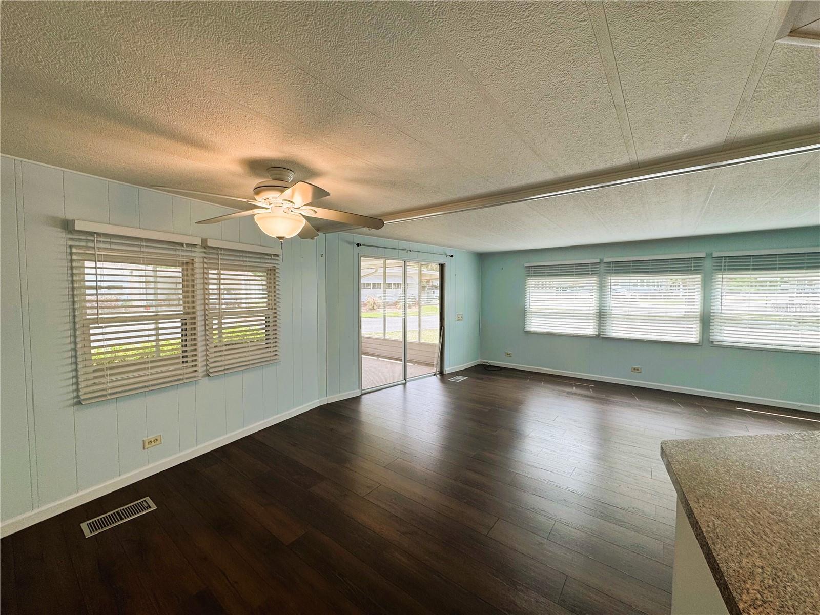 139 ROYAL PALM DR, LEESBURG, FL, 34748