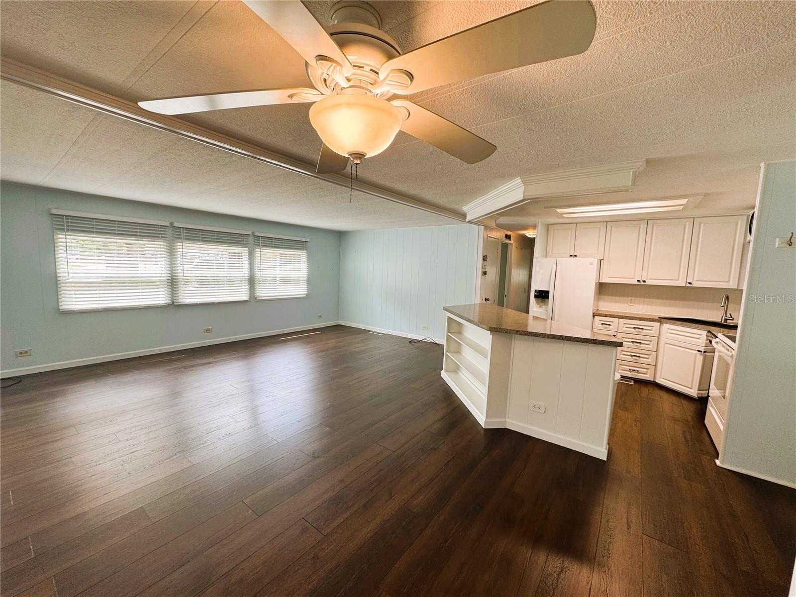 139 ROYAL PALM DR, LEESBURG, FL, 34748