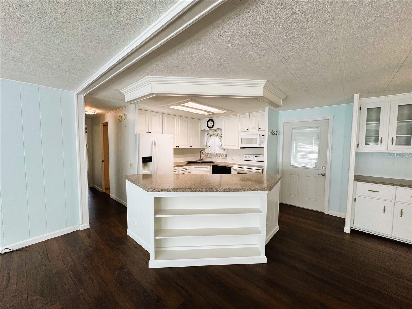 139 ROYAL PALM DR, LEESBURG, FL, 34748