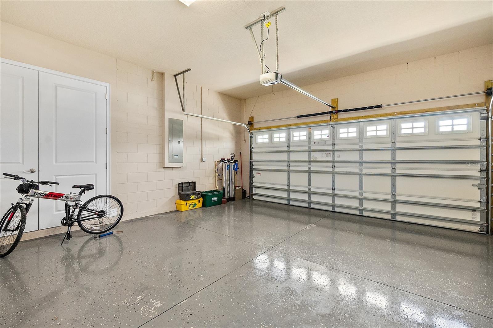815 PINEWOOD DR, ORMOND BEACH, FL, 32174